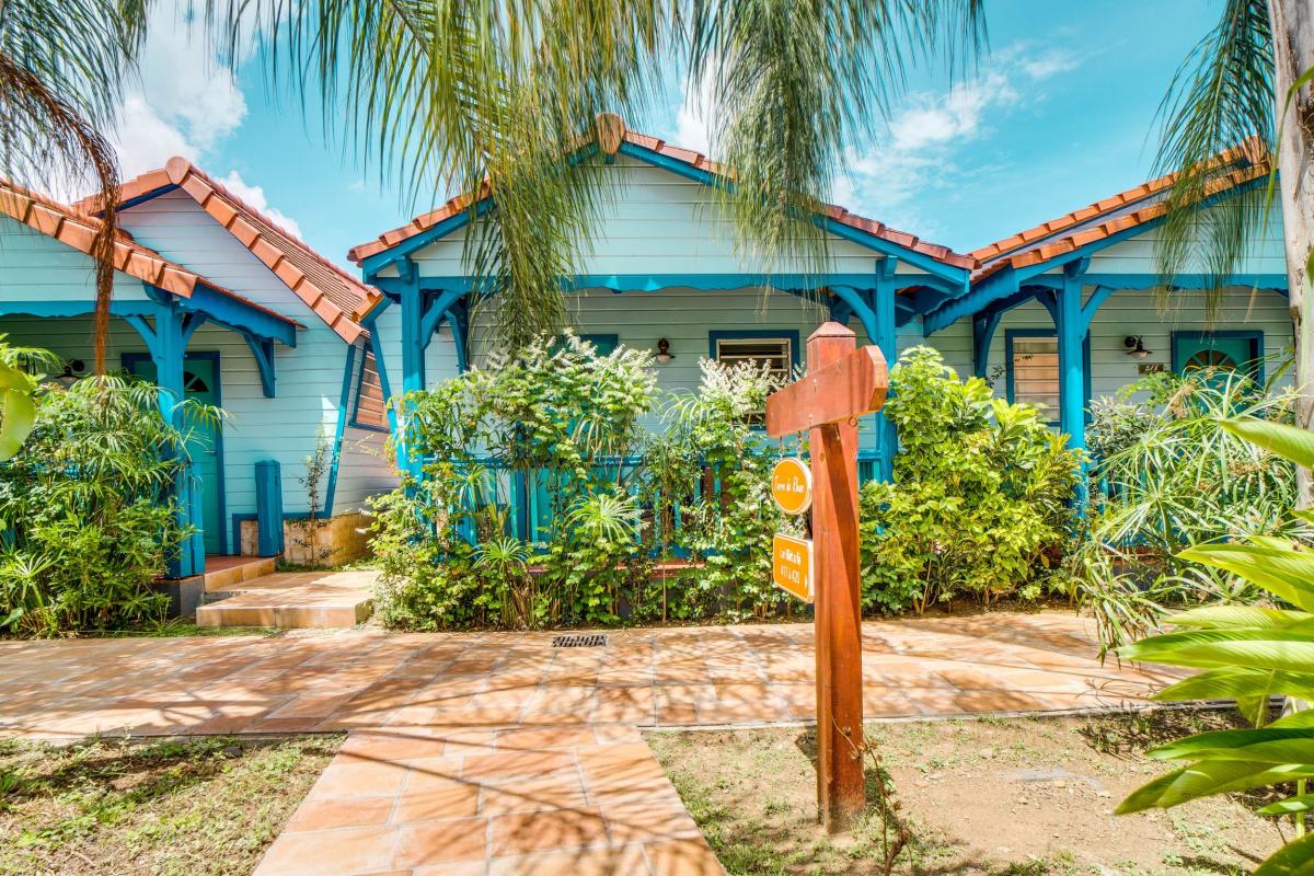 Hotel pied dans l'eau martinique BAMBOU  - bungalow découverte